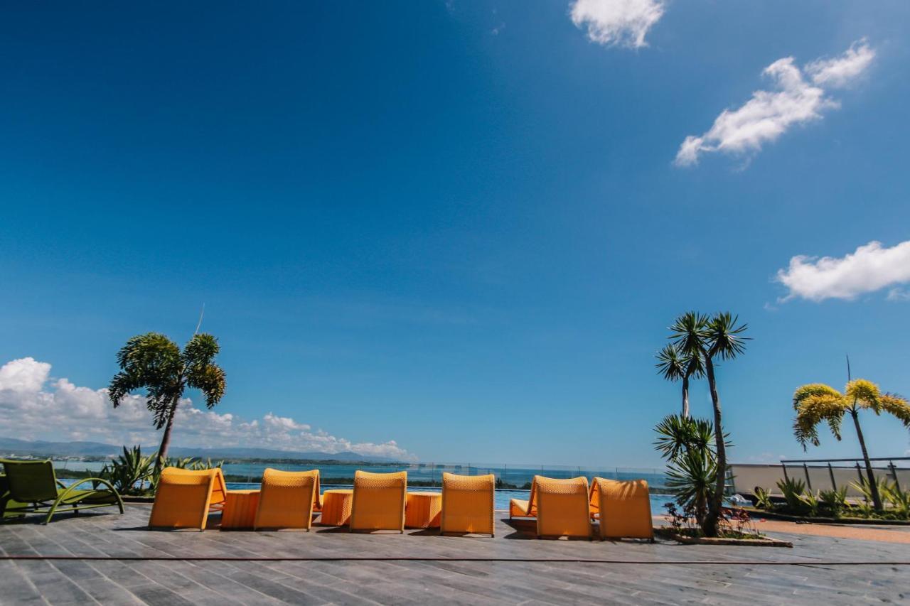 C Suites At Mactan Newtown Lapu-Lapu City Exterior photo