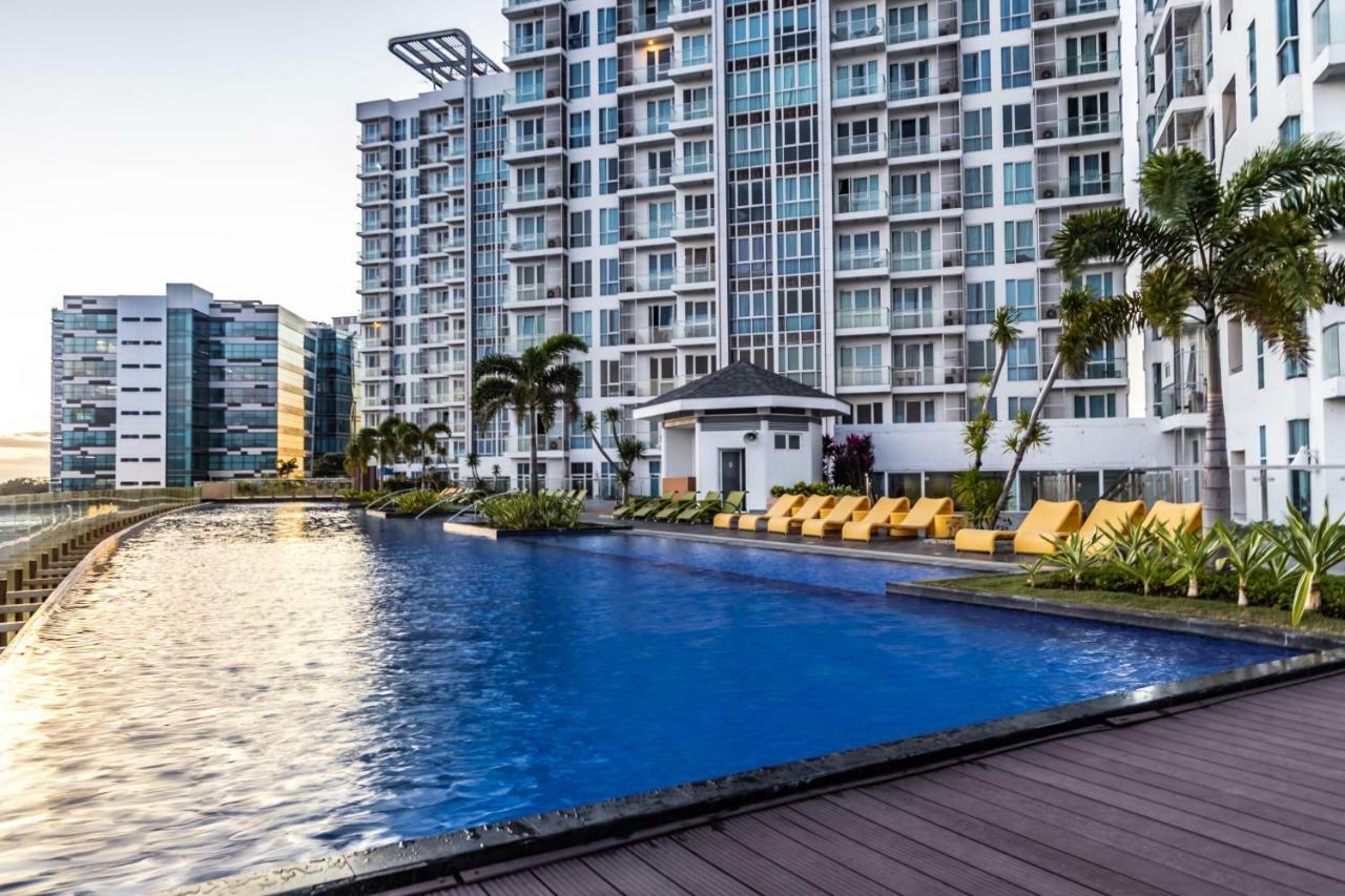C Suites At Mactan Newtown Lapu-Lapu City Exterior photo
